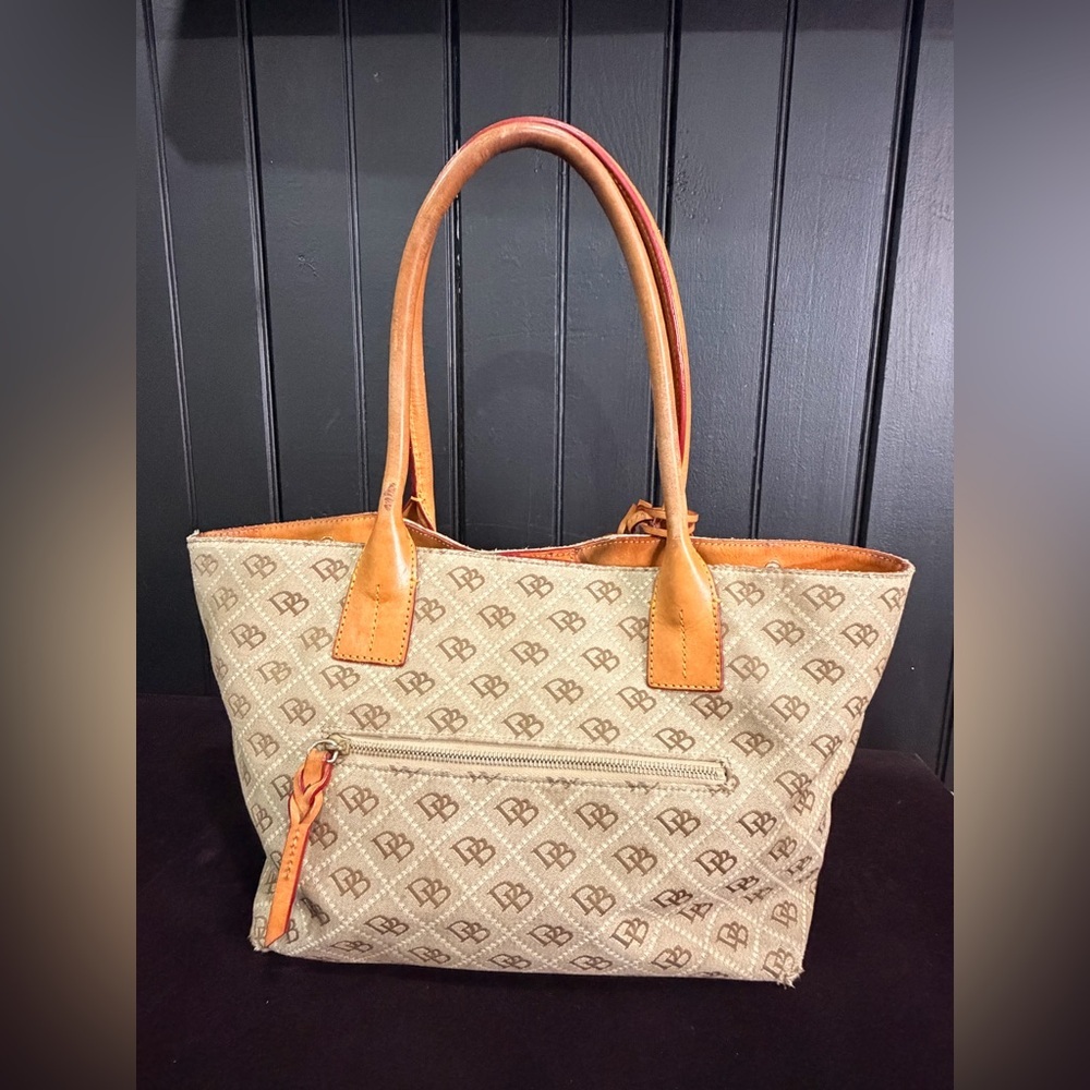 Dooney & Bourke Vintage Tan and Orange Tote Bag - Picture 12 of 15